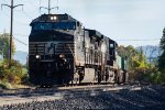 NS 9849 leads 25G west at Wyomissing 